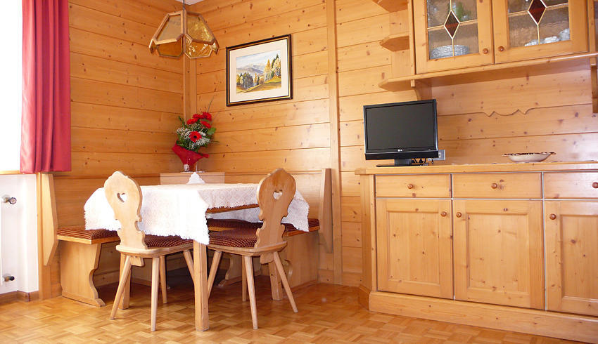 Residence Lastei Ortisei Szoba fotó