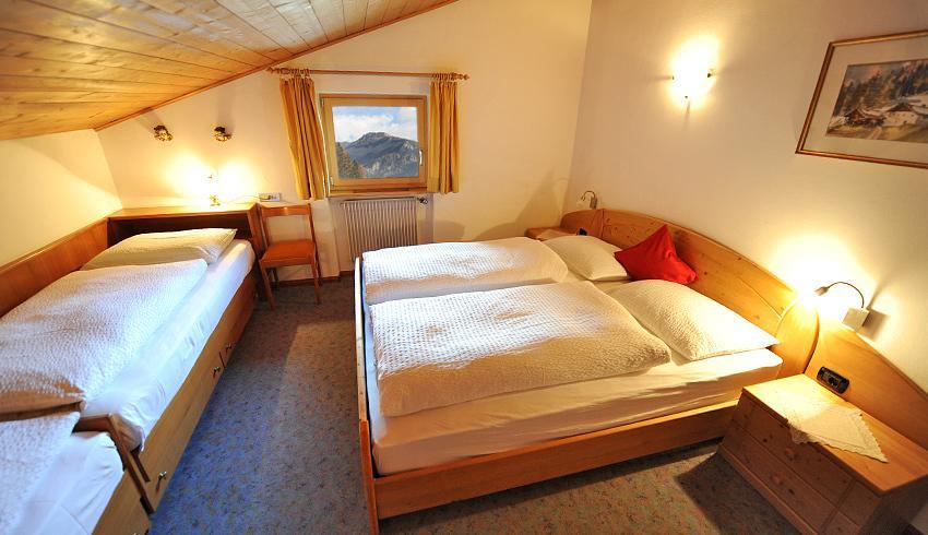 Residence Lastei Ortisei Szoba fotó